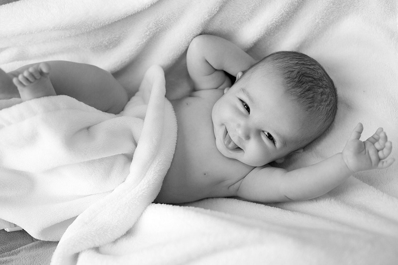 תינוק מחייך – ביטוח בריאות פרטי לילדים