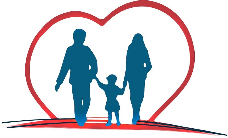 איור משפחה בתוך לב – חבילות ביטוח בריאות Safe4Life